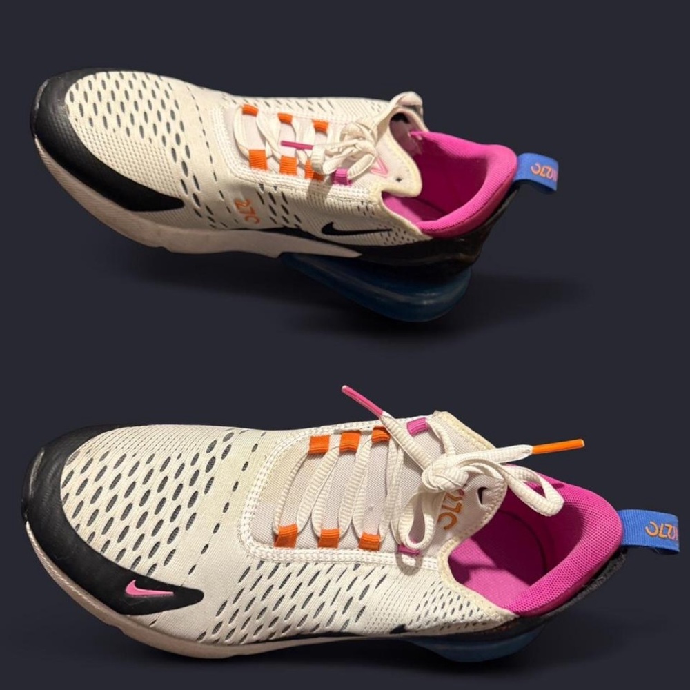 Nike Air Max 270 in White and Pink